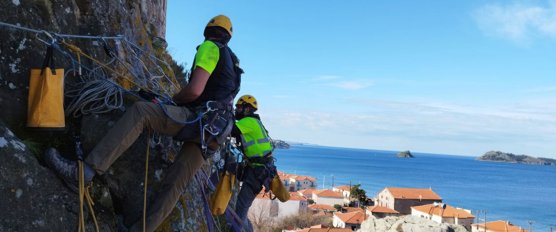 Άρση επικινδυνότητας σε βραχώδη πρανή σε νησιά της Ελλάδας