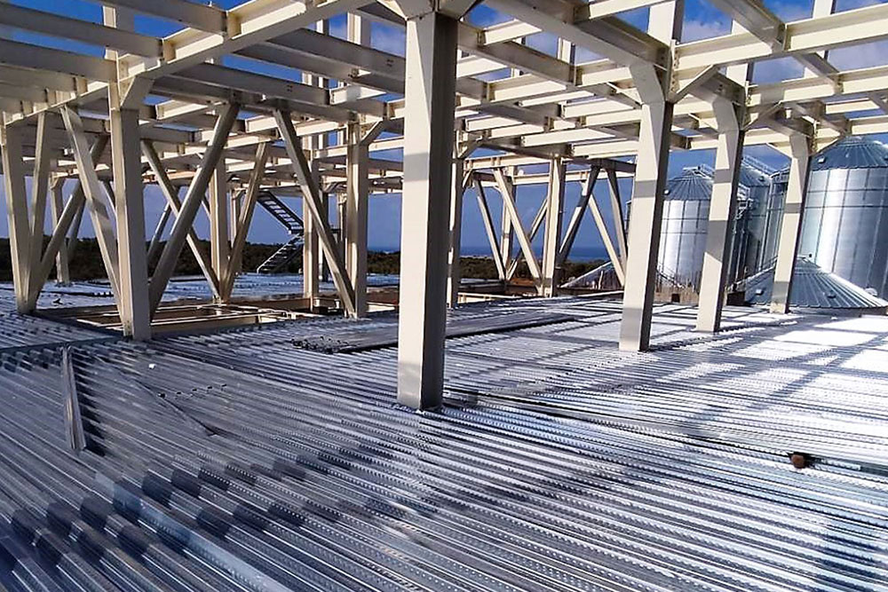 ΚΑΤΑΣΚΕΥΗ / ΕΠΙΣΚΕΥΗ ΜΕΤΑΛΛΙΚΩΝ ΦΟΡΕΩΝ