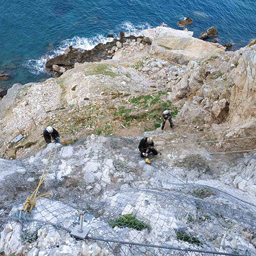 Βραχοπροστασία στο φρούριο της Σκιάθου